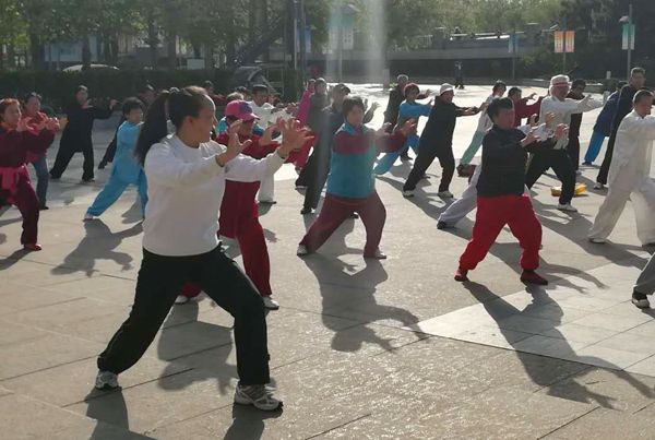 身型步法练习